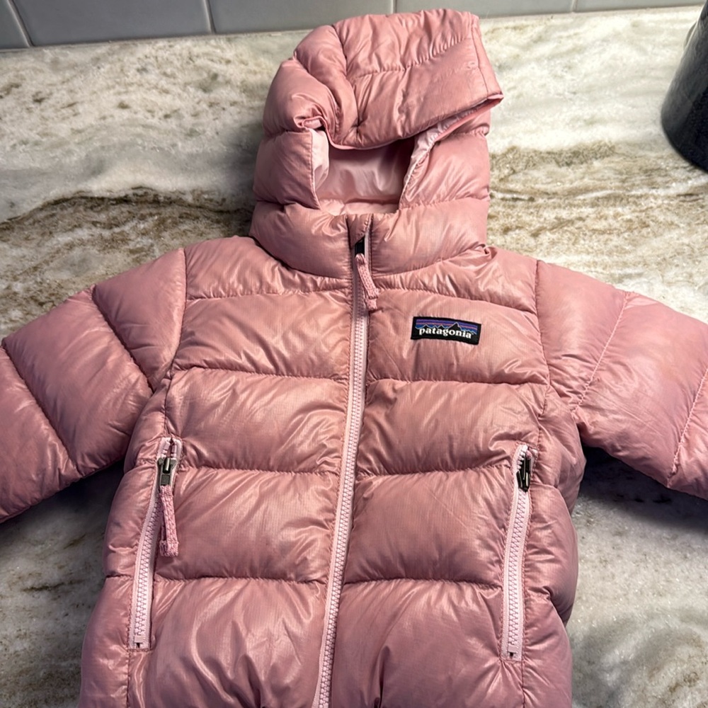 Patagonia baby hooded down jacket 6-12 months